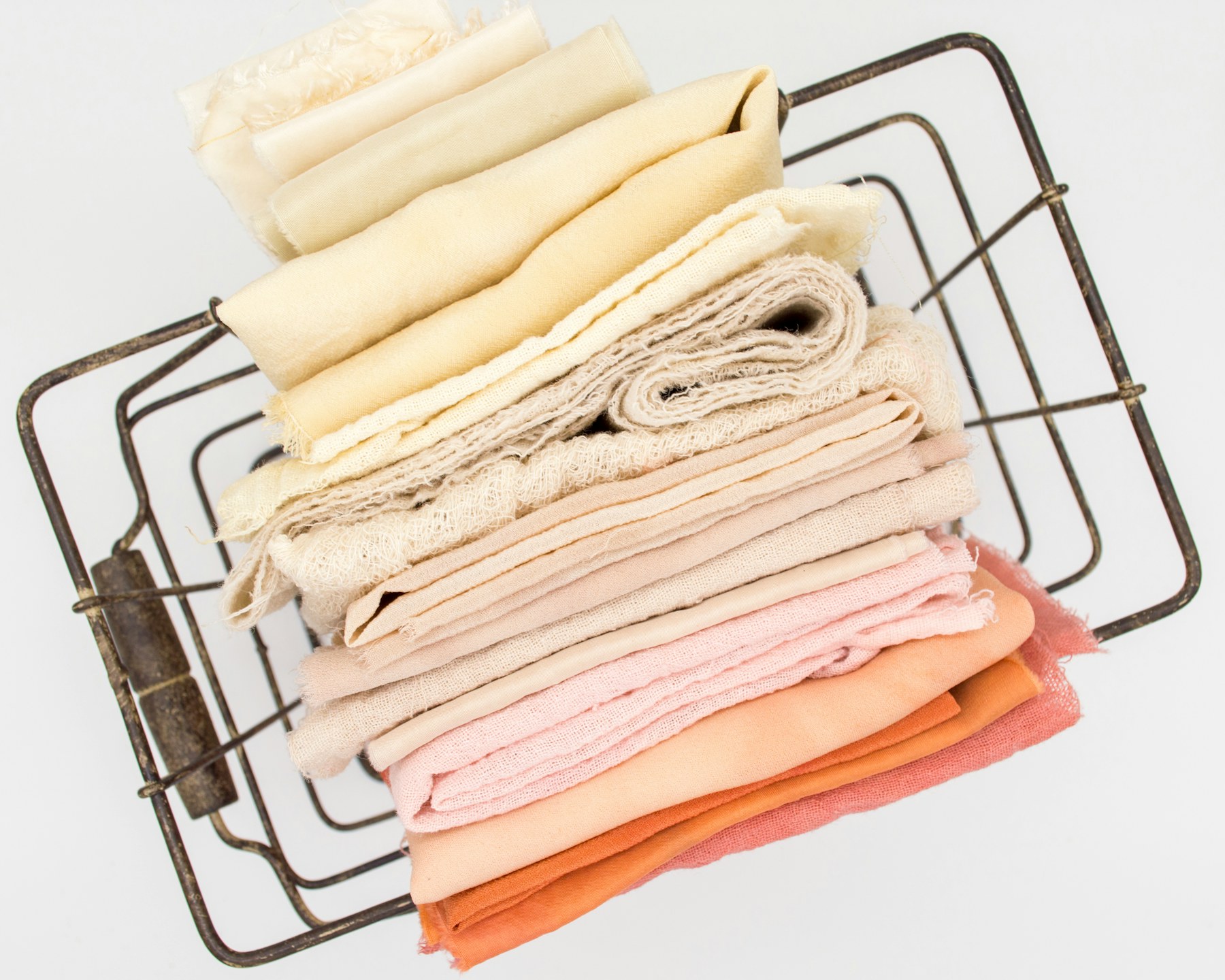 Straw tote bag